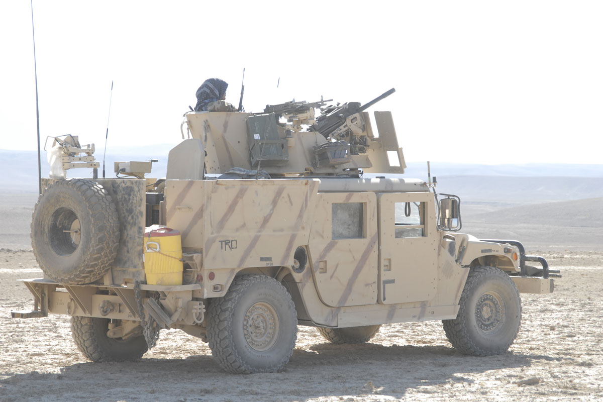 HMMWV Humvee