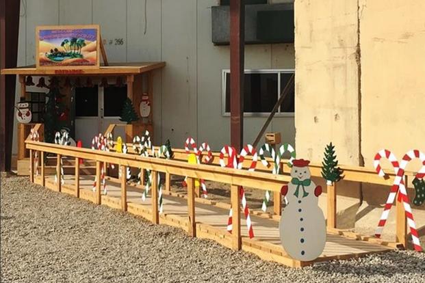 Think you're doing the holidays better than this festive chow hall at Al Taqqadum air base, Iraq? Unlikely. (Photo by Hope Hodge Seck/Military.com)