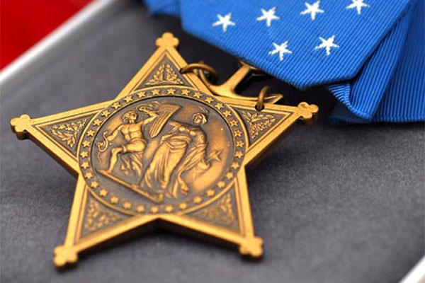 Medal of Honor (Photo: Navy)