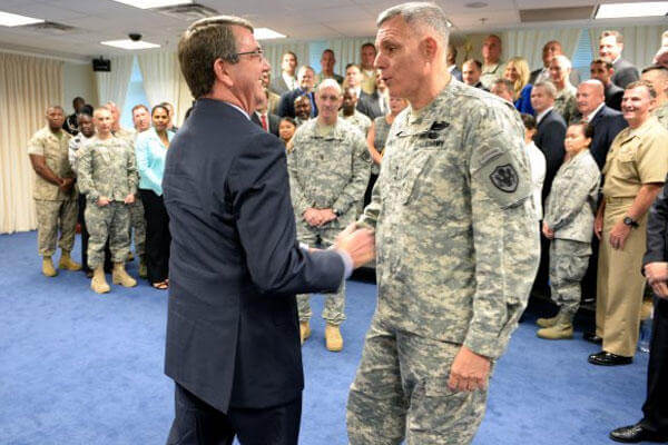 efense Secretary Ash Carter presents the Joint Improvised Explosive Device Defeat Organization with a Joint Meritorious Unit Award at the Pentagon, July 16, 2015. (US Army)