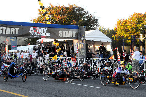 Approximately 30,000 wounded warriors, active duty, National Guard, Reserve service members and civilian runners participated in the 31st annual Army Ten-Miler, Oct. 11, near the Pentagon in Arlington, Va. (U.S. Army/Shannon Collins)