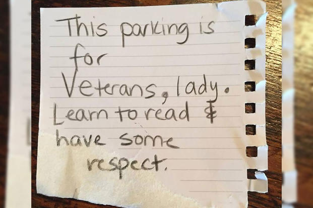 A note left on the windshield of Navy veteran Rebecca Landis Hayes' car. (Photo: Facebook/Rebecca Landis Hayes)