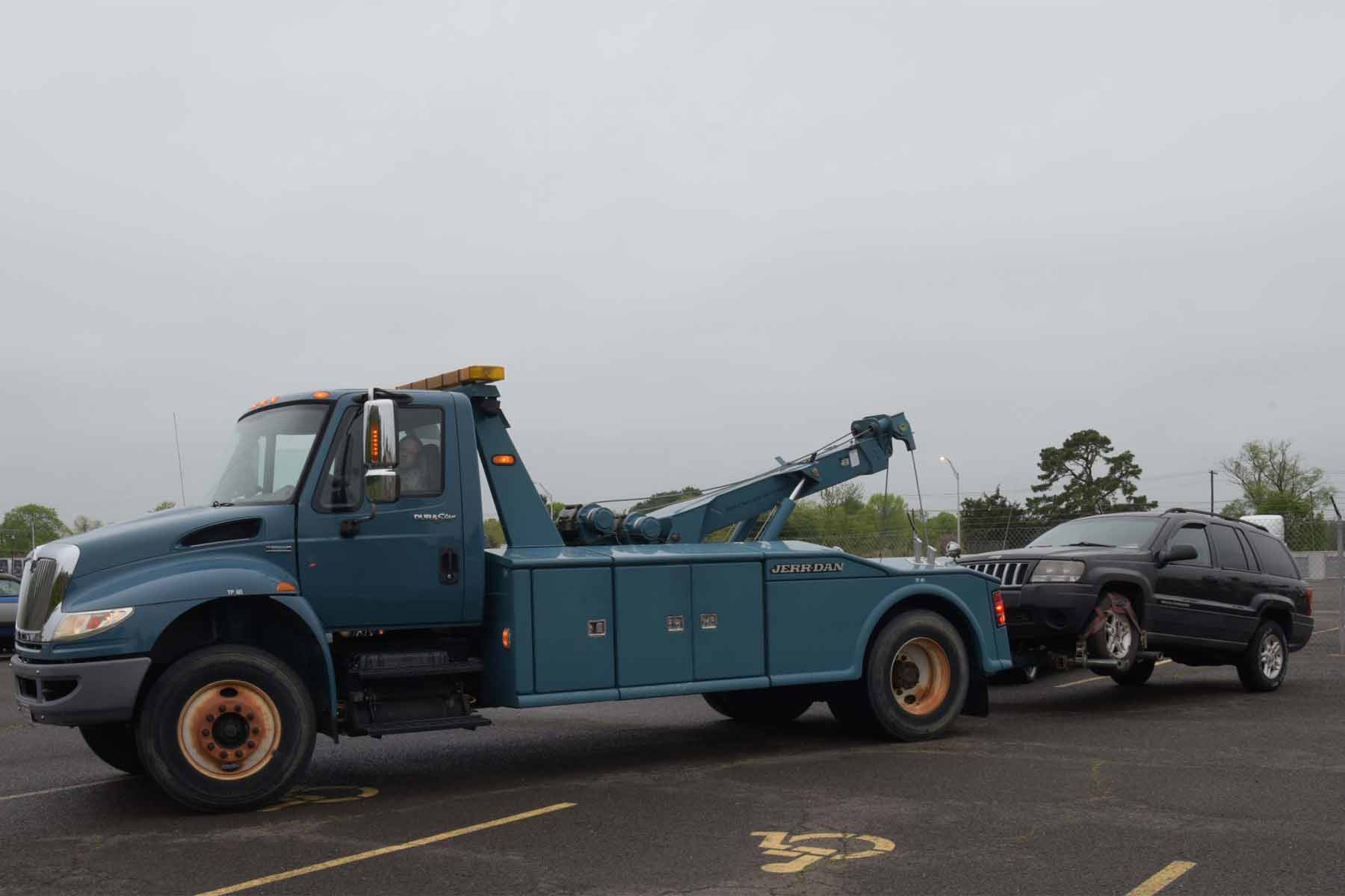 Doj Is Cracking Down On Towing Companies That Seize Troops Cars Military Com