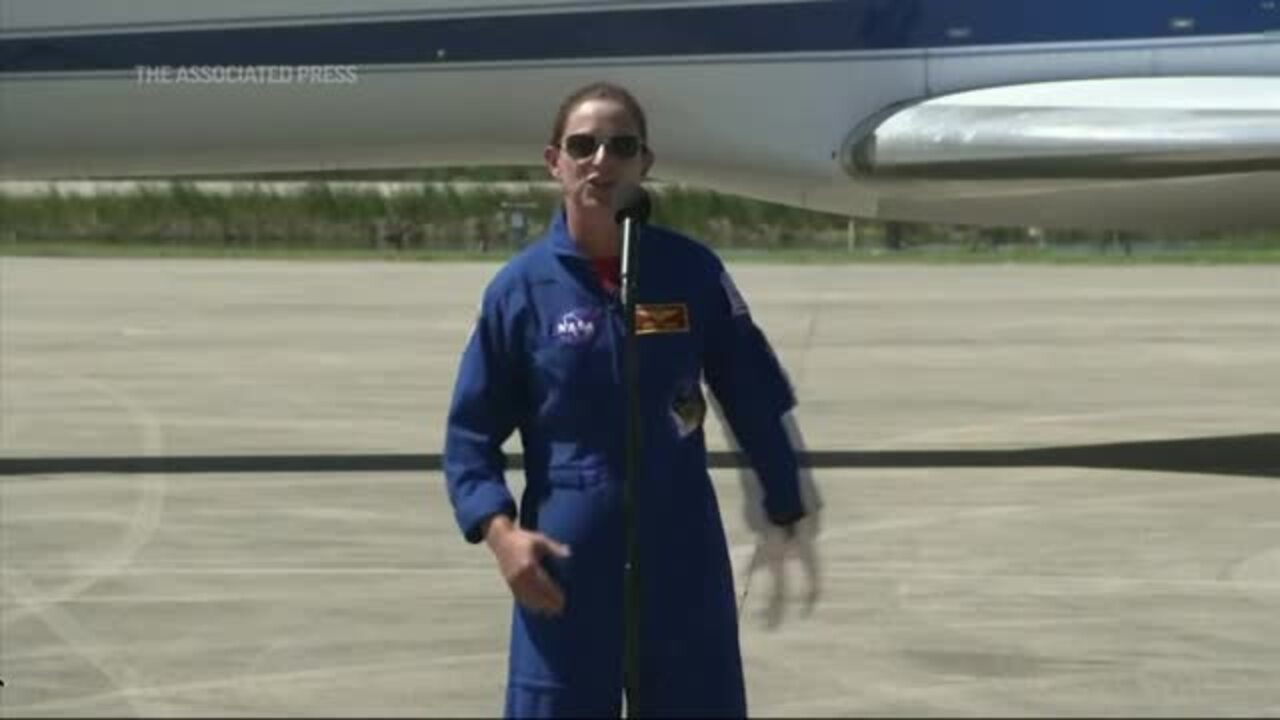 International Crew Arrives at Kennedy Space Center