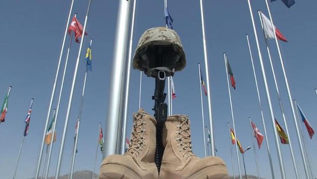 A memorial to a fallen service member stands in Kabul in 2014. (Haley Zimmerman, screengrab via DVIDS)