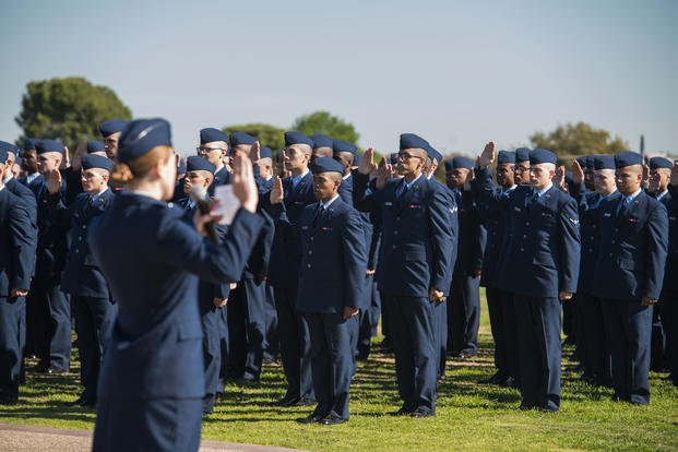 oath of enlistment to graduating Airmen