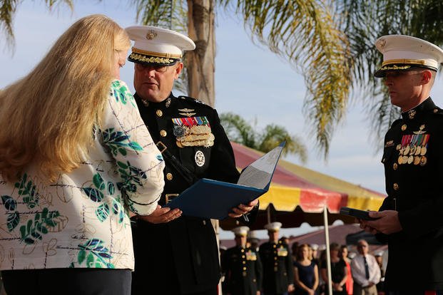 Mother of fallen Marine receives Navy Cross.