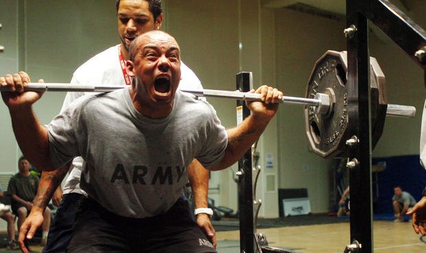 Soldier screams while attempting to squat more than 400 pounds.
