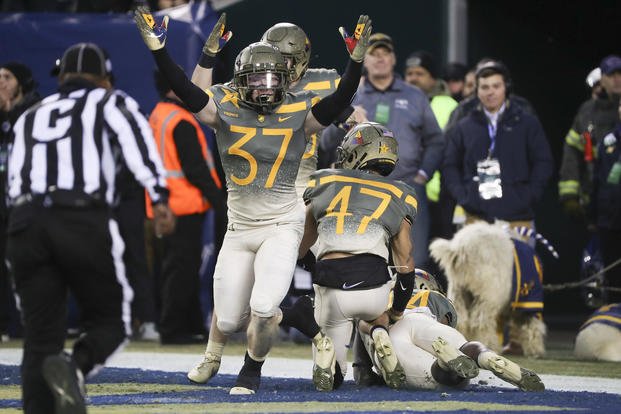 MOAA - Quick Hits: 11 Army-Navy Football Facts to Know Before Saturday's  Showdown