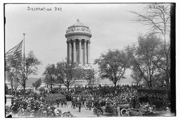 Memorial Day / Decoration Day in New York City, May 30, 1917