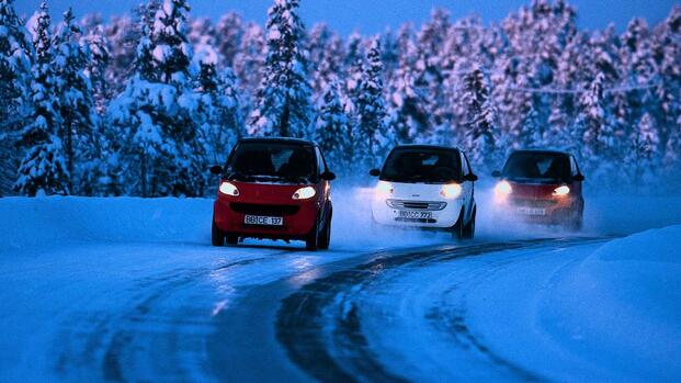 1998 Smart Fortwo 450 x3 Front View Snow Driving