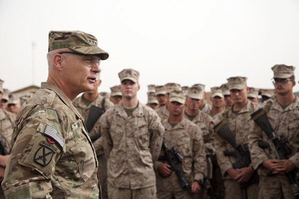 U.S. Army Lt. Gen. James L. Terry speaks to Marines at Camp Leatherneck, Afghanistan in April 2013. (Marine photo)