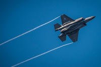 An F-35 Lightning II streaks across the sky while doing maneuvers to the Eglin Air Force Base runway, Nov. 2, 2017. (U.S. Air Force photo/Samuel King Jr.)