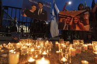 Makeshift memorial to honor Yaron Lischinsky and Sarah Milgrim