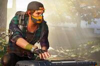 A character opening a loot box in Tom Clancy's The Division Heartland-1