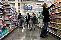 Caption: Stateside commissaries returned to normal operations after closing their doors due to the government shutdown.